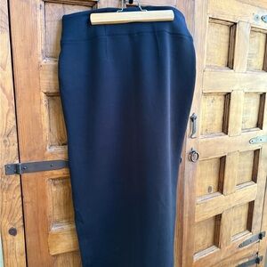 Elegant Spanx size m long Pencil Skirt